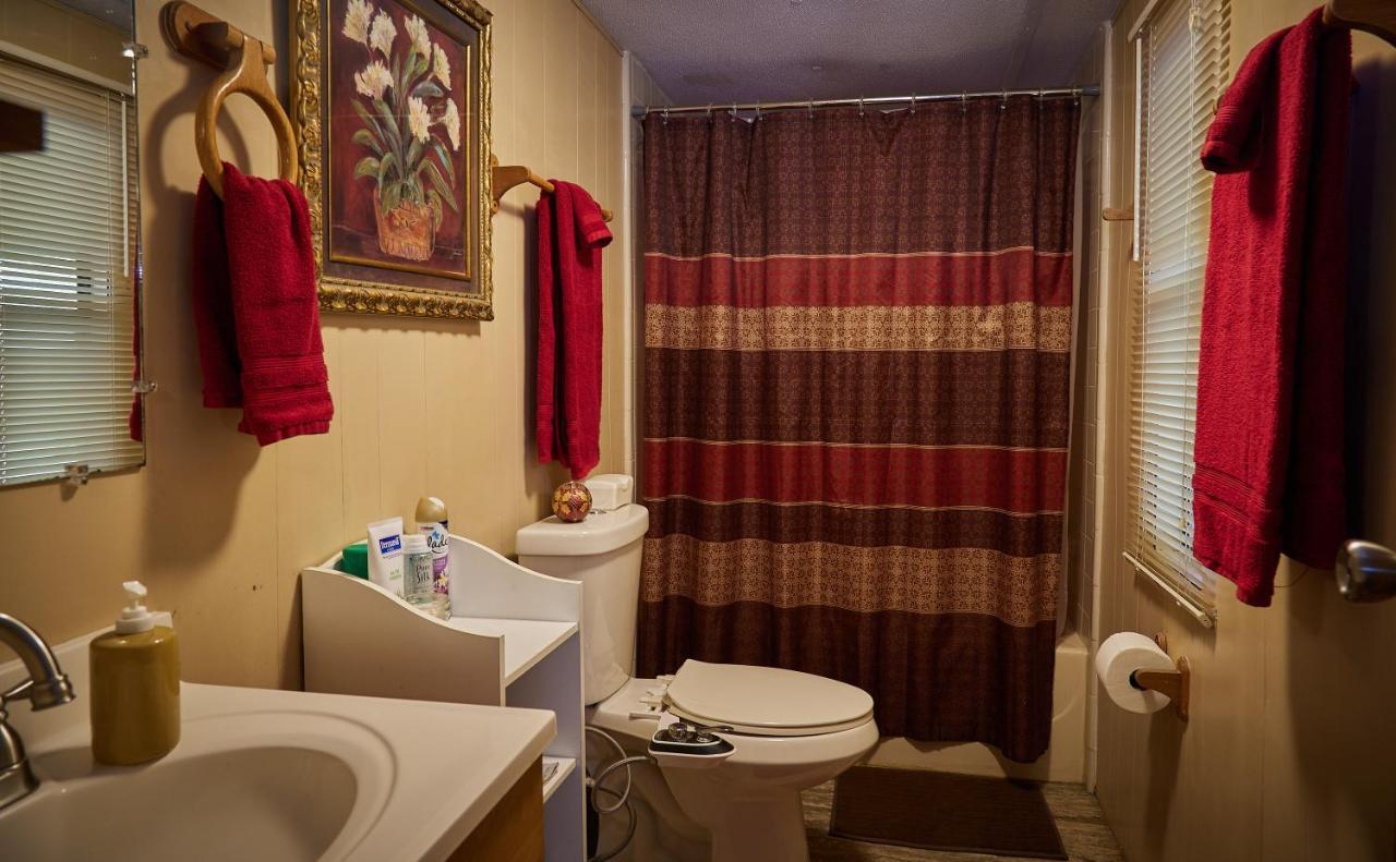 Room In Bb - Pleasant Days Bb Tropical Master Suite Homosassa Exterior photo